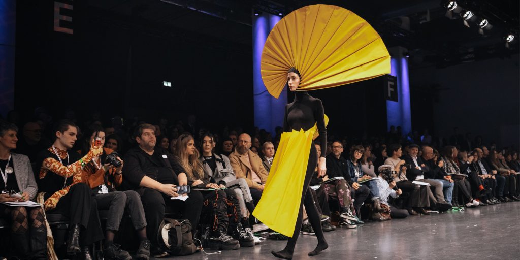 Premiere!  Neo.Fashion. 2021  „Best Graduates‘ Show“ @ Mercedes-Benz Fashion Week