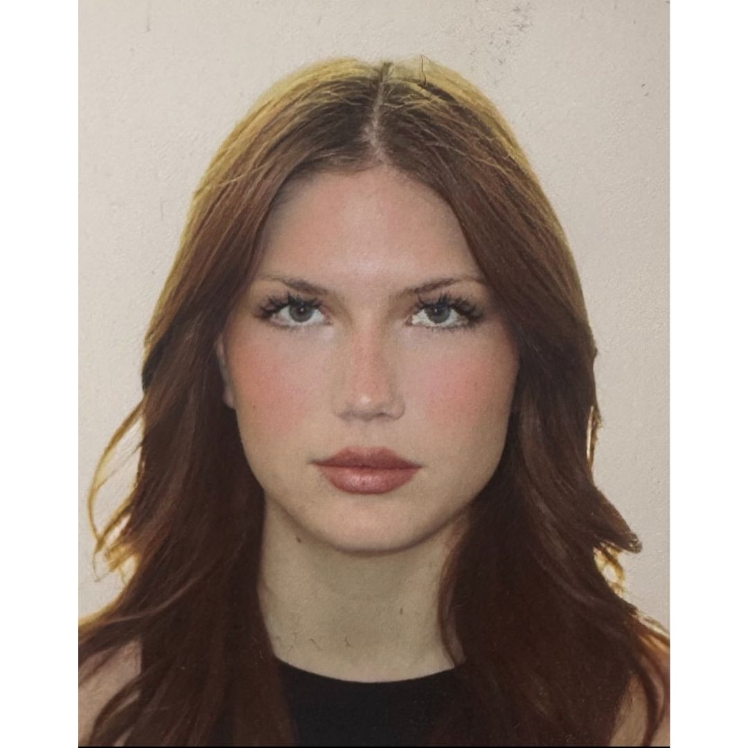 Zoë Stone